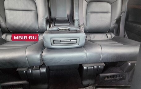 Toyota Land Cruiser 200, 2016 год, 5 700 000 рублей, 9 фотография