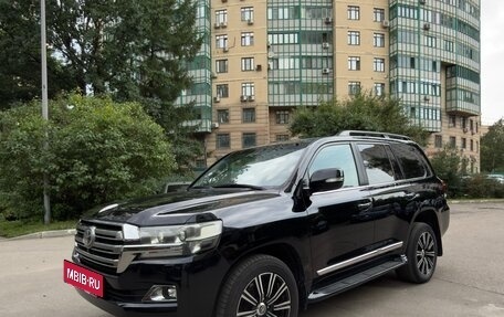 Toyota Land Cruiser 200, 2015 год, 6 300 000 рублей, 3 фотография