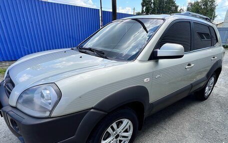 Hyundai Tucson III, 2006 год, 750 000 рублей, 13 фотография