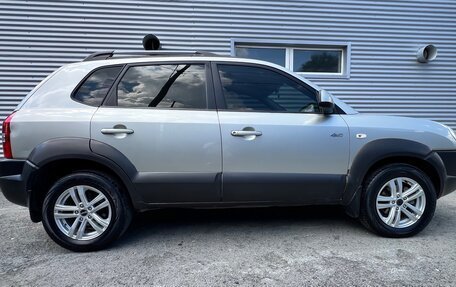 Hyundai Tucson III, 2006 год, 750 000 рублей, 24 фотография