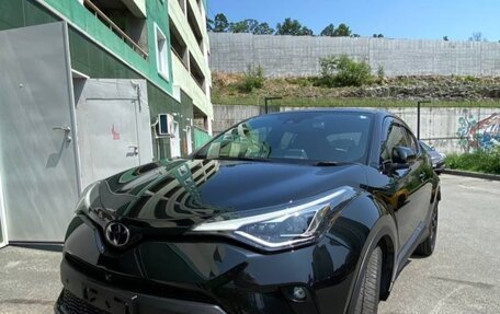 Toyota C-HR I рестайлинг, 2020 год, 2 250 000 рублей, 17 фотография