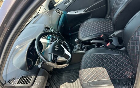 Hyundai Solaris II рестайлинг, 2015 год, 870 000 рублей, 4 фотография