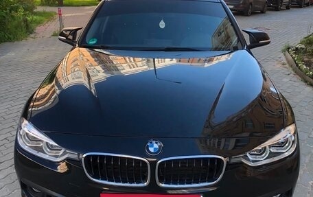 BMW 3 серия, 2018 год, 1 745 000 рублей, 2 фотография