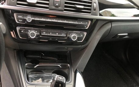 BMW 3 серия, 2018 год, 1 745 000 рублей, 4 фотография