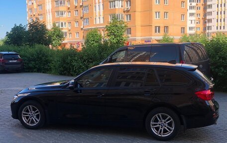 BMW 3 серия, 2018 год, 1 745 000 рублей, 14 фотография