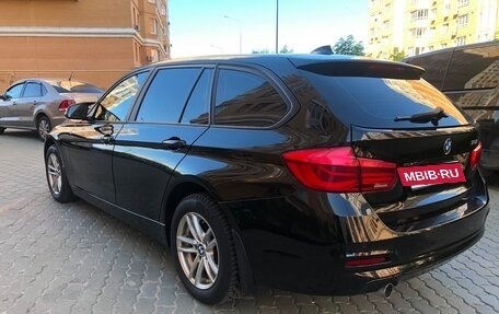 BMW 3 серия, 2018 год, 1 745 000 рублей, 10 фотография