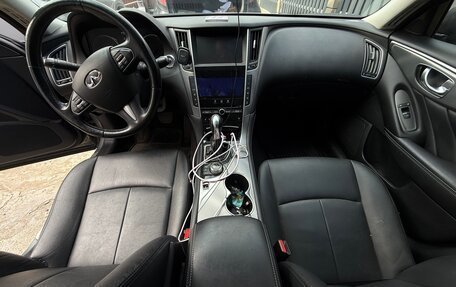 Infiniti Q50 I рестайлинг, 2015 год, 2 200 000 рублей, 9 фотография
