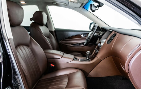 Infiniti QX50 I рестайлинг, 2017 год, 1 999 000 рублей, 21 фотография