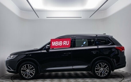 Mitsubishi Outlander III рестайлинг 3, 2017 год, 1 970 000 рублей, 9 фотография