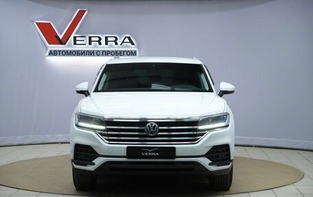 Volkswagen Touareg III, 2019 год, 3 950 000 рублей, 2 фотография