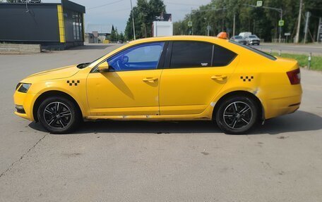 Skoda Octavia, 2018 год, 500 000 рублей, 2 фотография