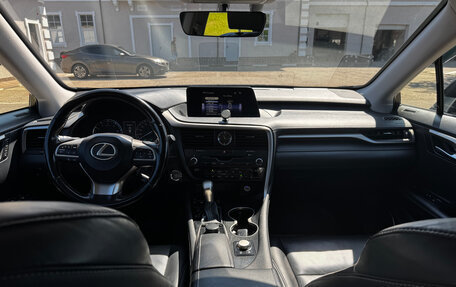 Lexus RX IV рестайлинг, 2017 год, 3 250 000 рублей, 9 фотография