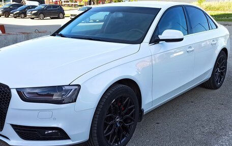 Audi A4, 2012 год, 1 600 000 рублей, 2 фотография