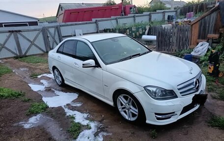 Mercedes-Benz C-Класс, 2011 год, 1 350 000 рублей, 4 фотография
