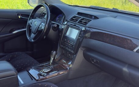 Toyota Camry, 2015 год, 1 900 000 рублей, 5 фотография