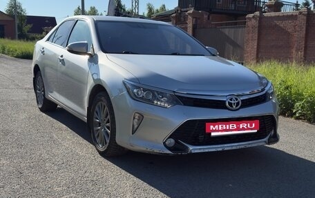Toyota Camry, 2015 год, 1 900 000 рублей, 2 фотография