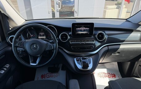 Mercedes-Benz V-Класс, 2018 год, 3 900 000 рублей, 8 фотография