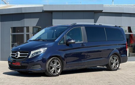 Mercedes-Benz V-Класс, 2018 год, 3 900 000 рублей, 3 фотография