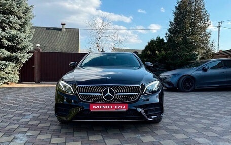 Mercedes-Benz E-Класс, 2018 год, 2 100 000 рублей, 1 фотография