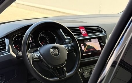 Volkswagen Tiguan II, 2019 год, 2 320 000 рублей, 19 фотография