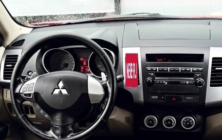 Mitsubishi Outlander III рестайлинг 3, 2007 год, 1 039 000 рублей, 18 фотография