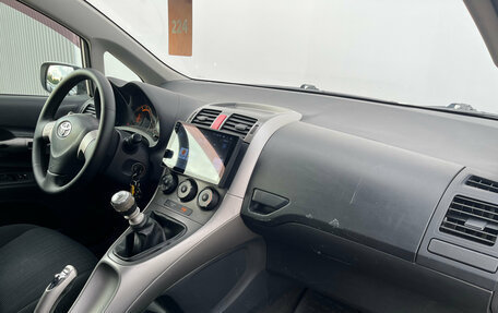 Toyota Auris II, 2009 год, 510 000 рублей, 17 фотография