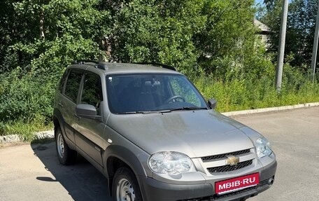 Chevrolet Niva I рестайлинг, 2017 год, 720 000 рублей, 1 фотография