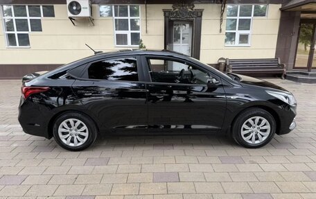 Hyundai Solaris II рестайлинг, 2018 год, 1 260 000 рублей, 9 фотография