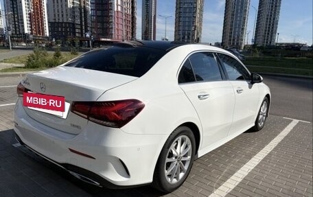 Mercedes-Benz A-Класс, 2023 год, 2 400 000 рублей, 5 фотография