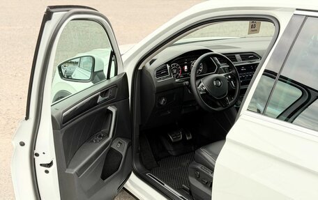 Volkswagen Tiguan II, 2018 год, 2 550 000 рублей, 16 фотография