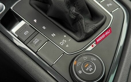 Volkswagen Tiguan II, 2018 год, 2 550 000 рублей, 22 фотография