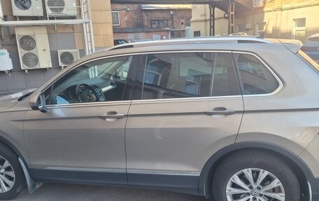 Volkswagen Tiguan II, 2018 год, 2 250 000 рублей, 4 фотография