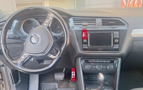 Volkswagen Tiguan II, 2018 год, 2 250 000 рублей, 5 фотография