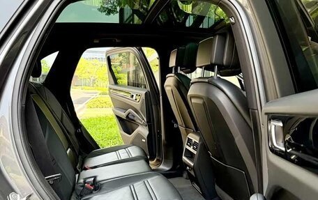 Porsche Cayenne III, 2022 год, 5 860 633 рублей, 7 фотография