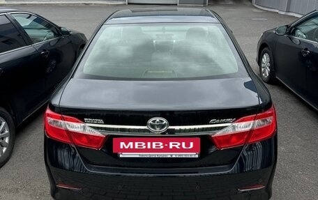 Toyota Camry, 2012 год, 1 550 000 рублей, 4 фотография
