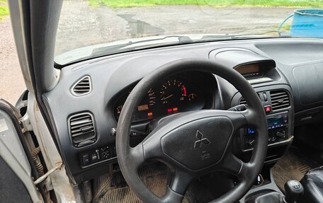 Mitsubishi Carisma I, 2002 год, 90 000 рублей, 3 фотография