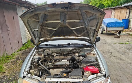 Mitsubishi Carisma I, 2002 год, 90 000 рублей, 16 фотография