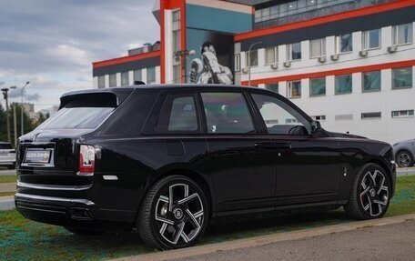 Rolls-Royce Cullinan, 2021 год, 35 000 000 рублей, 5 фотография