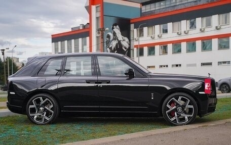 Rolls-Royce Cullinan, 2021 год, 35 000 000 рублей, 4 фотография