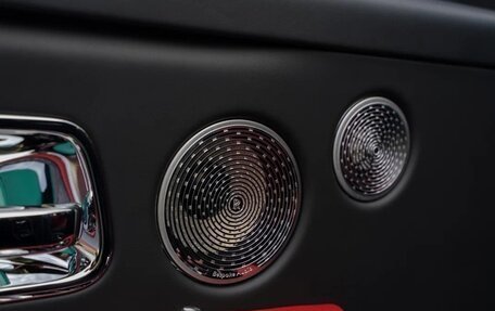 Rolls-Royce Cullinan, 2021 год, 35 000 000 рублей, 13 фотография