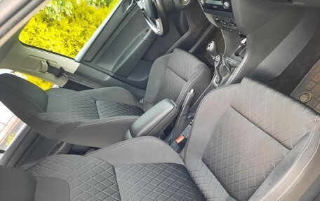 Skoda Rapid I, 2015 год, 1 050 000 рублей, 14 фотография