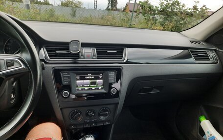 Skoda Rapid I, 2015 год, 1 050 000 рублей, 36 фотография