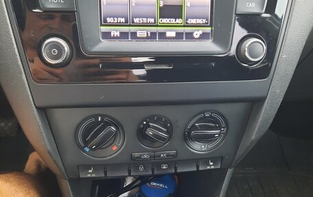 Skoda Rapid I, 2015 год, 1 050 000 рублей, 35 фотография