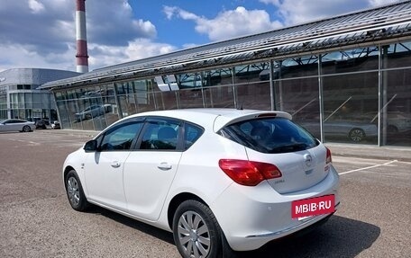 Opel Astra J, 2014 год, 650 000 рублей, 5 фотография