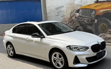 BMW 1 серия, 2023 год, 1 900 000 рублей, 3 фотография