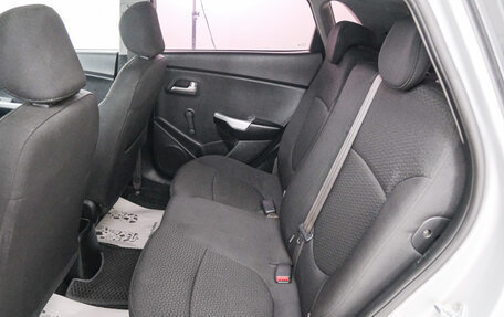 KIA Rio III рестайлинг, 2015 год, 799 000 рублей, 21 фотография