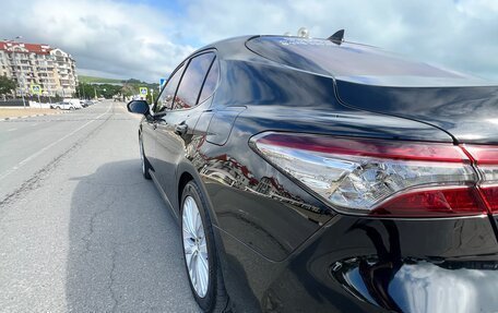 Toyota Camry, 2019 год, 2 990 000 рублей, 5 фотография