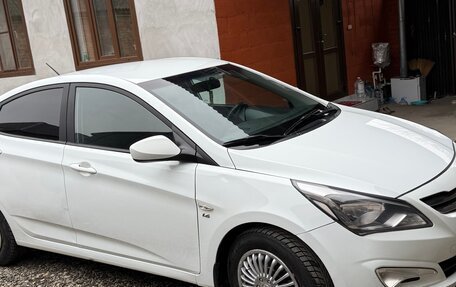 Hyundai Solaris II рестайлинг, 2016 год, 900 000 рублей, 3 фотография
