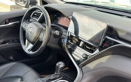 Toyota Camry, 2023 год, 3 097 000 рублей, 13 фотография