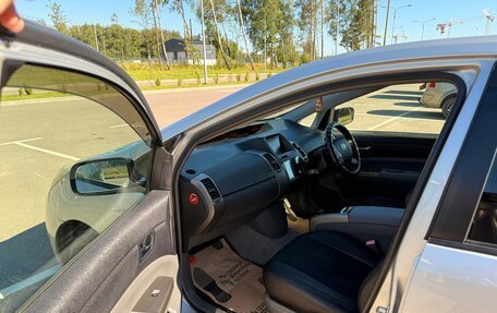 Toyota Prius, 2011 год, 845 000 рублей, 8 фотография